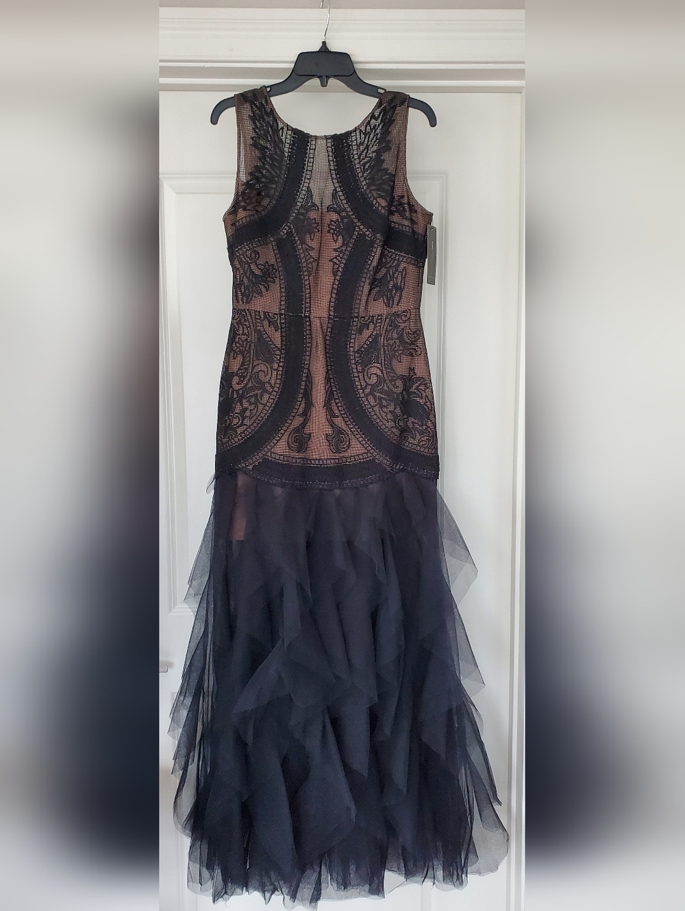 BCBGMaxAzria Sleeveless Black Tulle Vivica Gown NWT